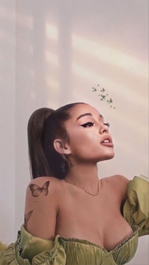 Wallpaper Ariana Grande HD for Phone