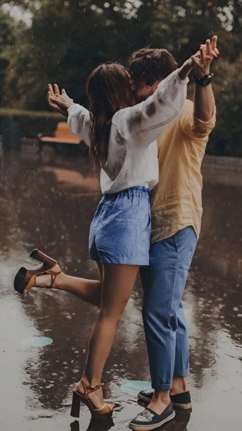 Wallpaper Love Couple 4K for Mobile