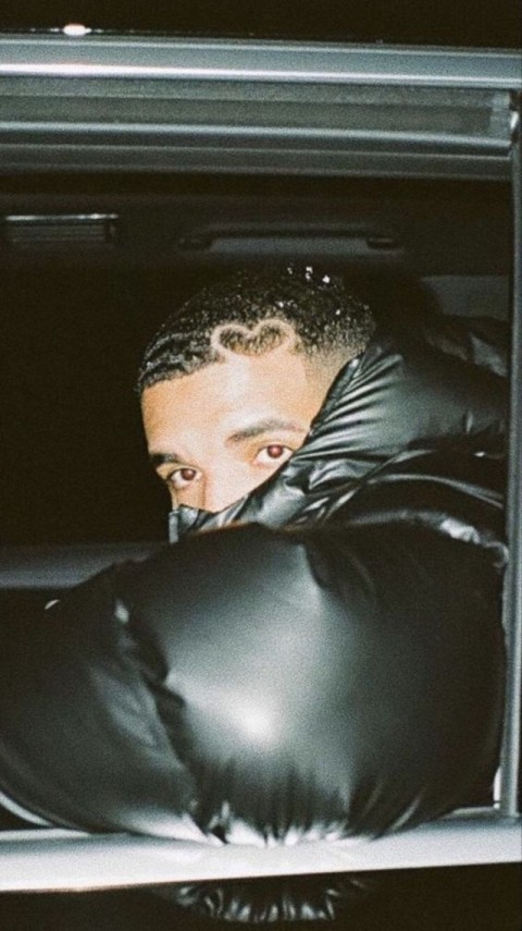 Wallpaper of Drake 4K for Phone